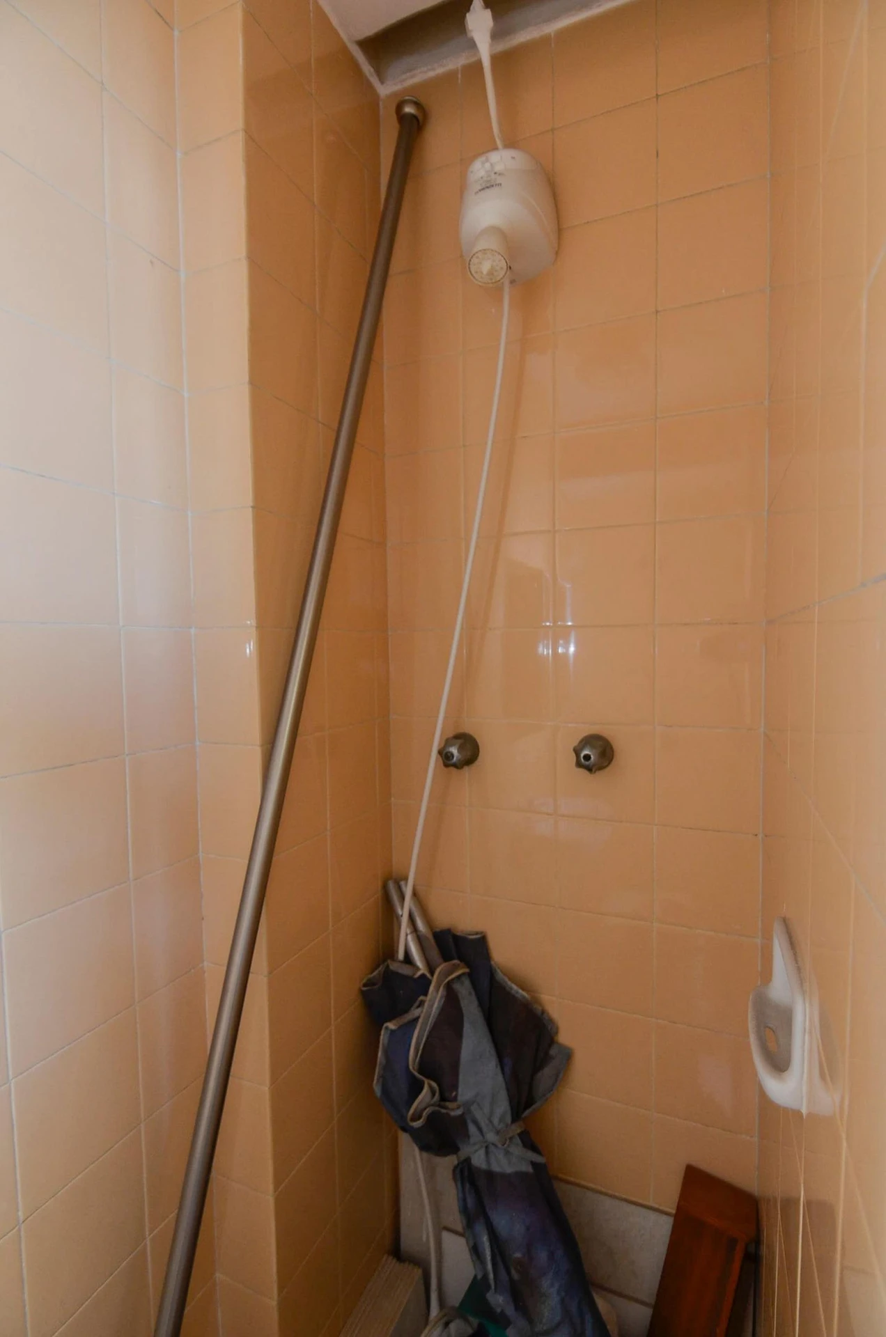 Unfurnished apartment with 3 bedrooms and 2 parking spots — photo 77