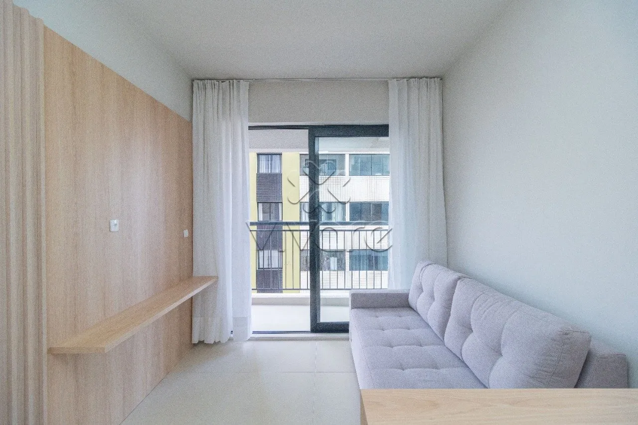 Furnished 1-bedroom apartment with open-plan kitchen — photo 5