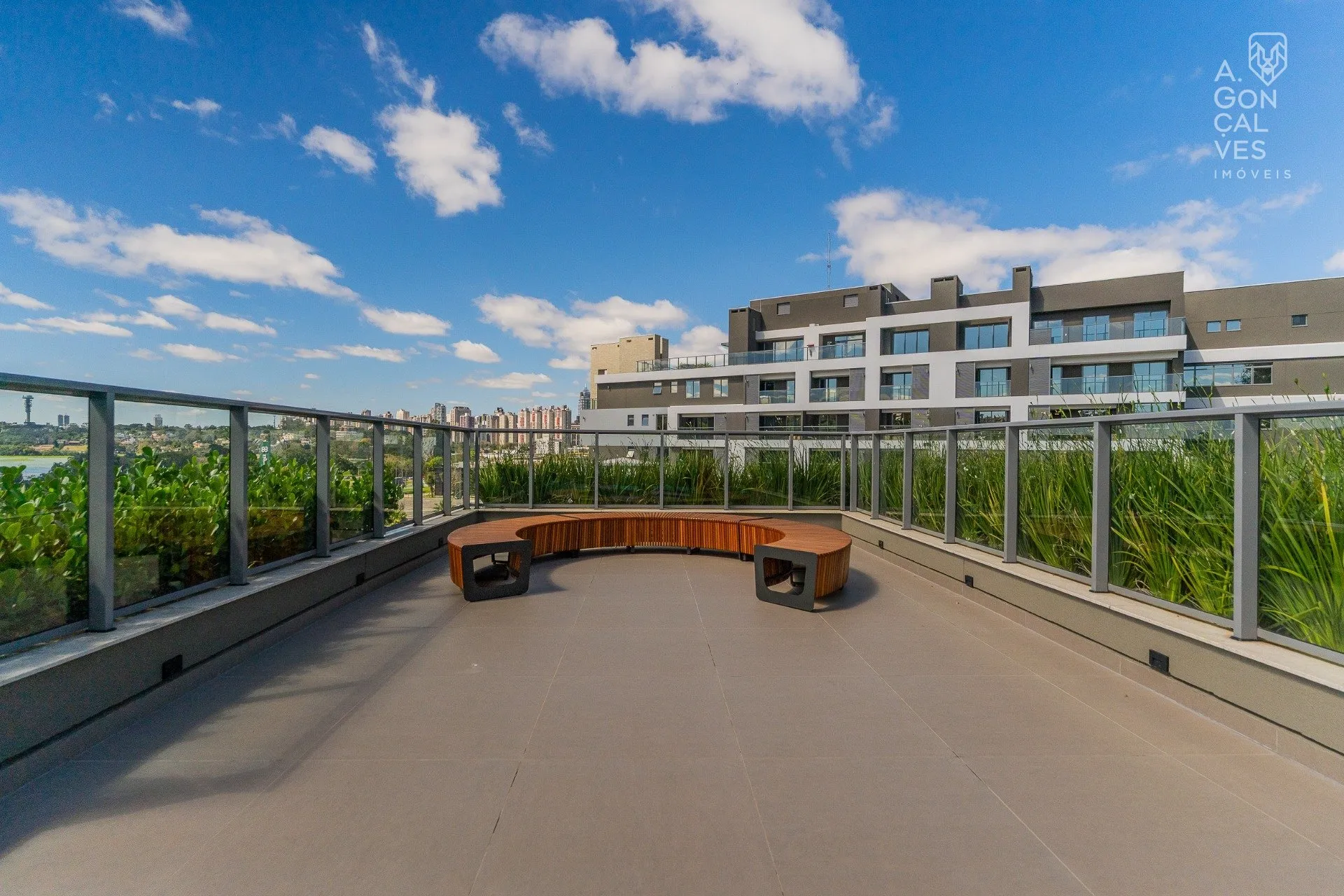 Furnished apartment with 3 suites and 257 m² — photo 39