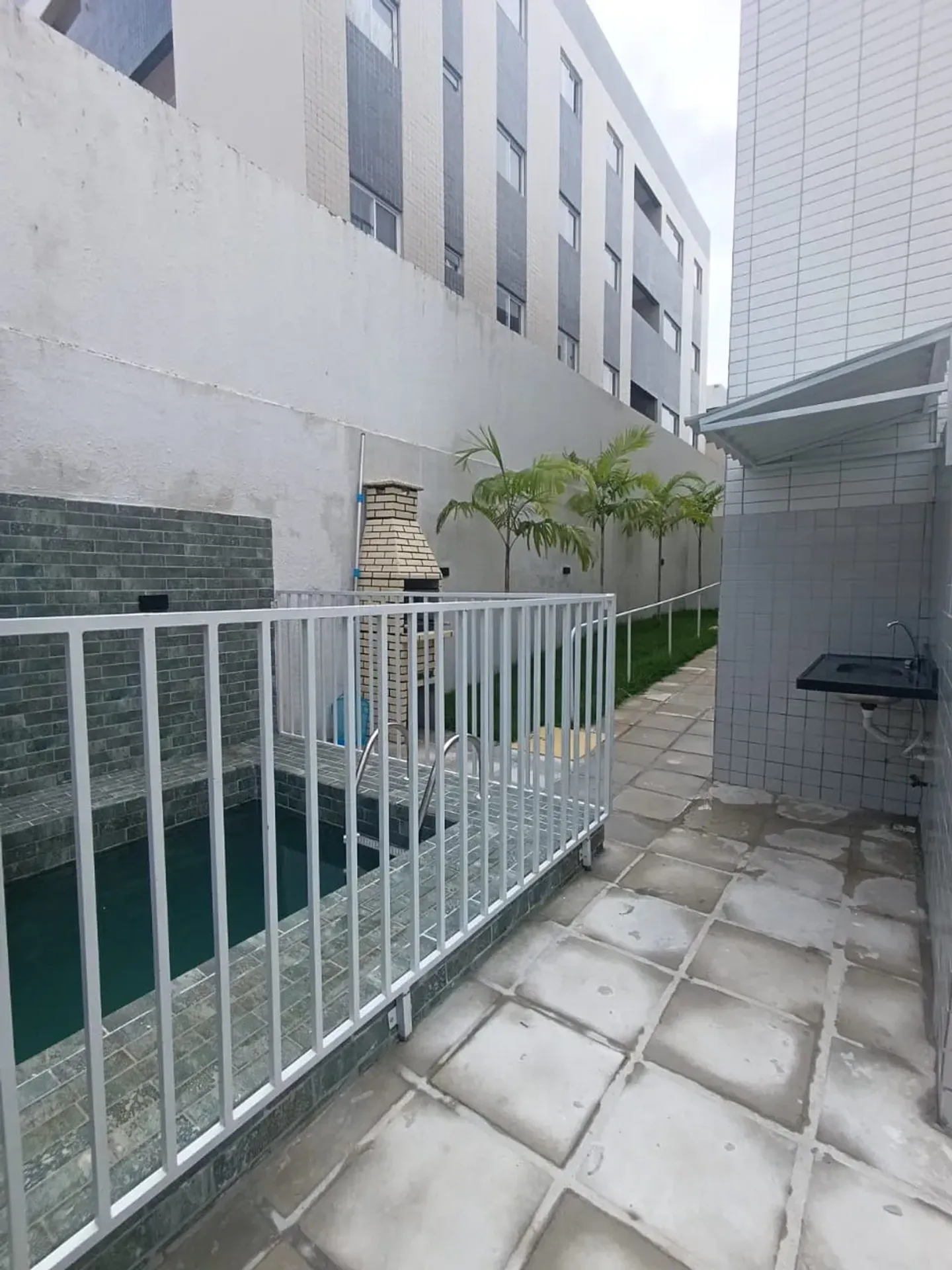 2-bedroom apartment with balcony and 1 parking spot — photo 11