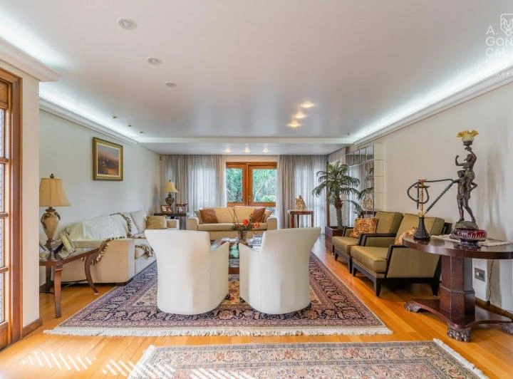 House with 4 bedrooms, 1 en-suite, 10 parking spots — photo 3