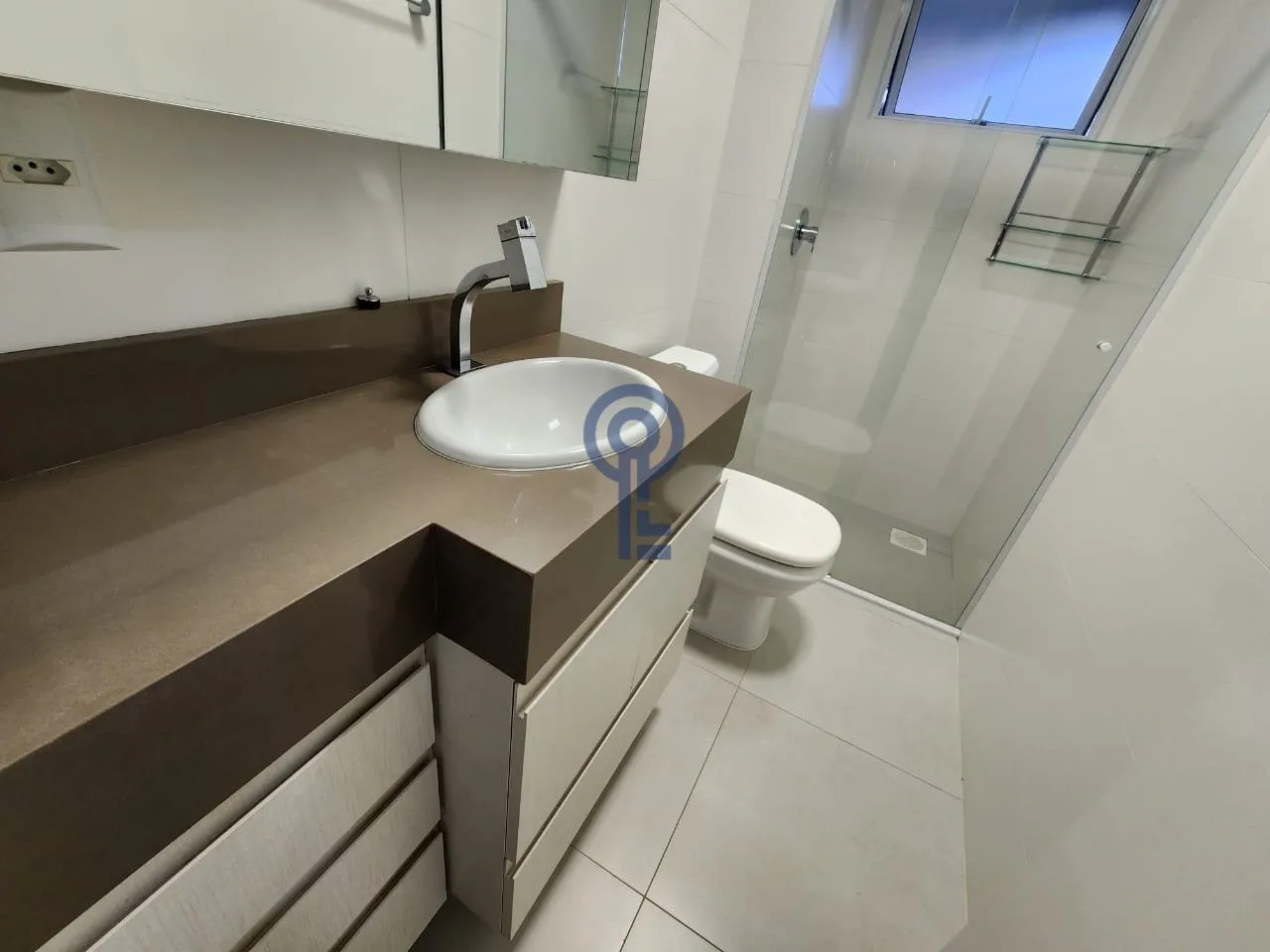 Apartamento mobiliado de 2 quartos com máquina de lavar — photo 4