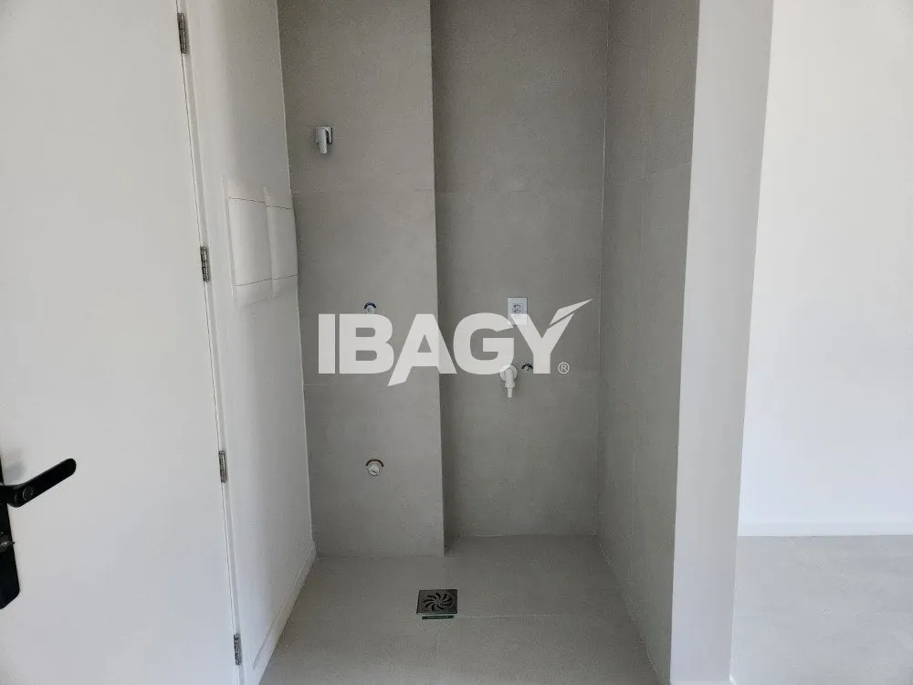 90 m² apartment with 2 bedrooms and 1 parking space — photo 21
