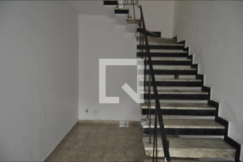 Casa para alugar com 3 quartos, varanda e 110 m² — photo 37