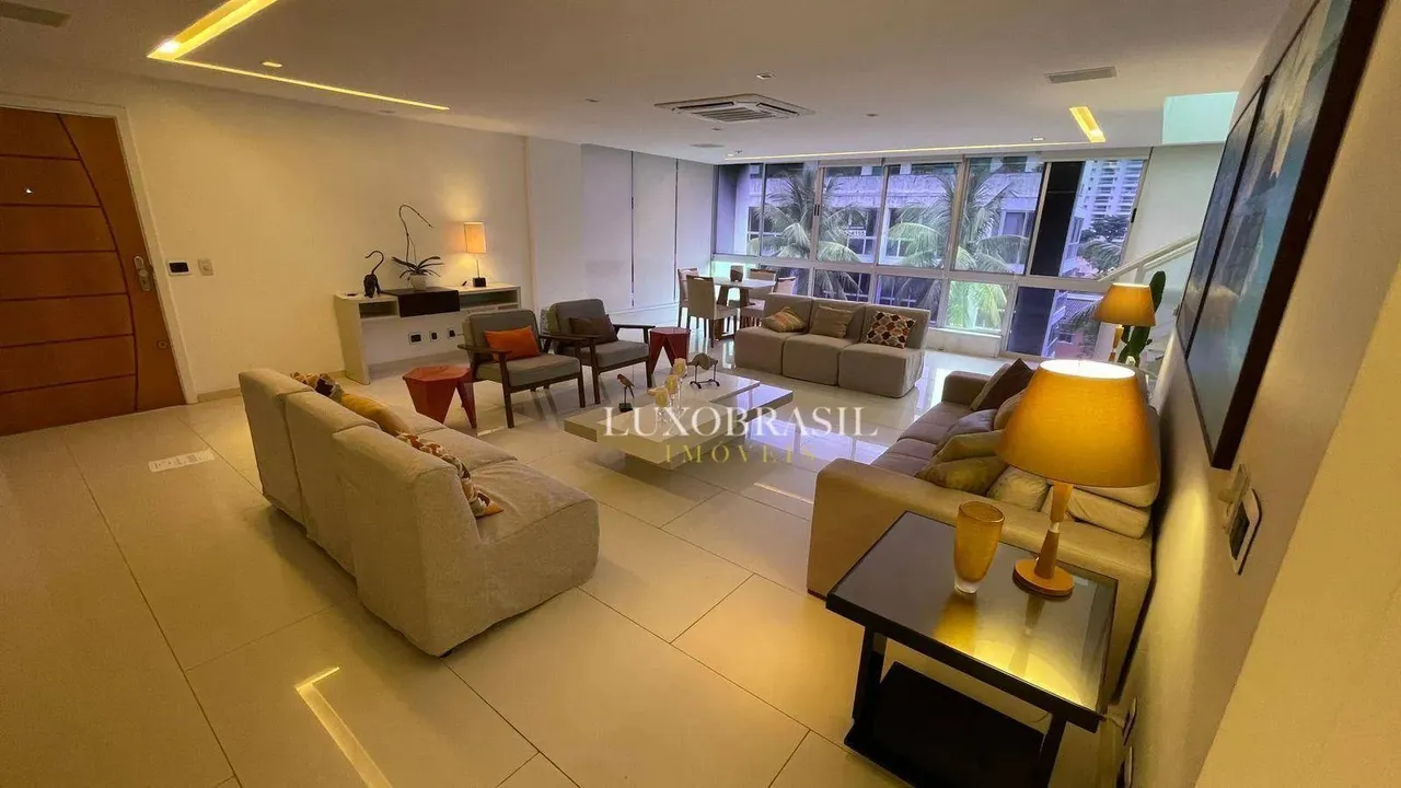 Apartamento mobiliado com 4 quartos e 5 banheiros — photo 15