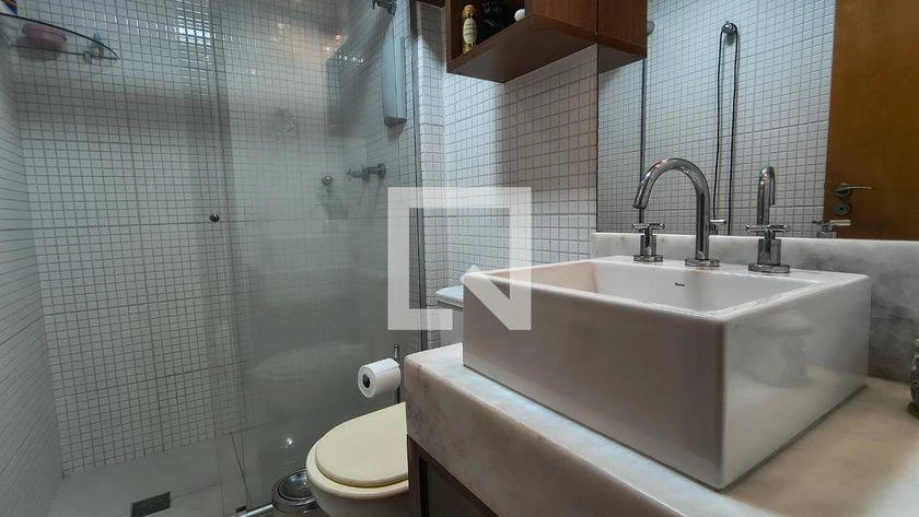 3-bedroom apartment in a building with a gym — photo 39