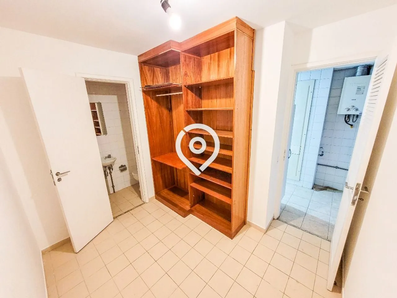 4-bedroom apartment with a balcony and 149 m² — photo 20