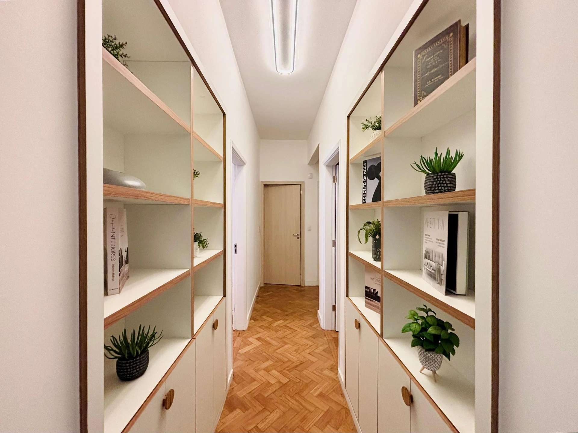 4-bedroom apartment with a home office in Rio de Janeiro — photo 33