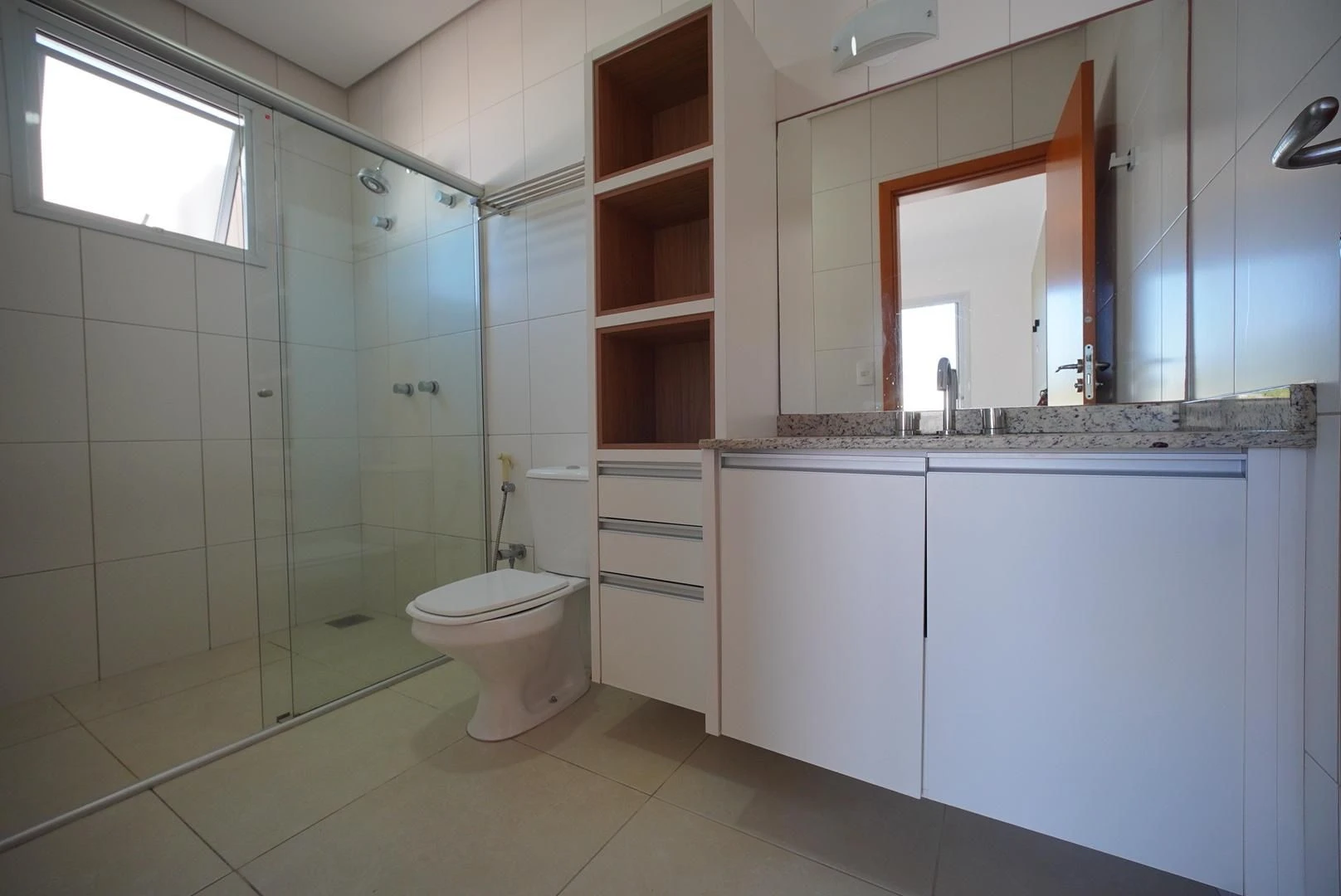 2-bedroom apartment with a private pool — photo 11