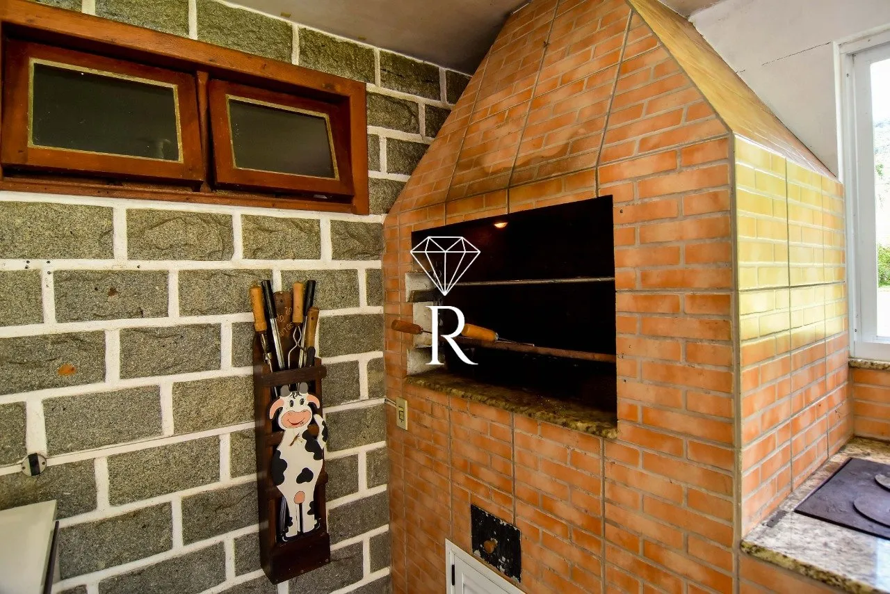 Casa tipo sítio con 4 dormitorios y 6 plazas de aparcamiento — photo 66