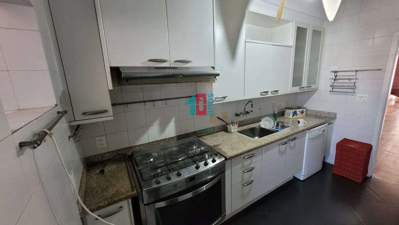Furnished apartment, 170 m², with a home office — photo 40