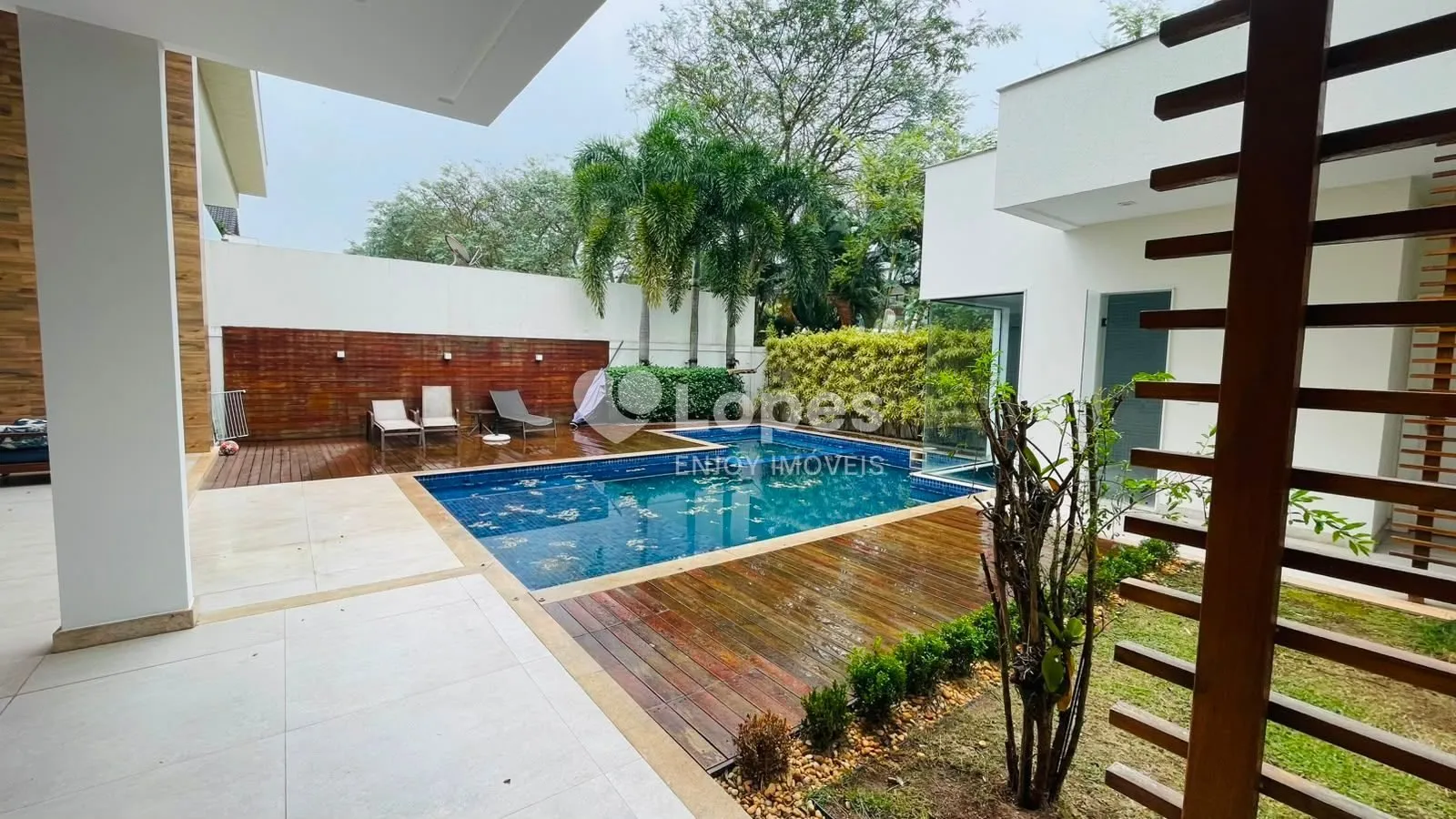 Furnished house with 5 en-suite bedrooms 600 m² — photo 18
