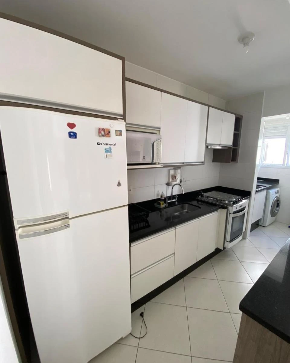 3-bedroom apartment with a water view — photo 5