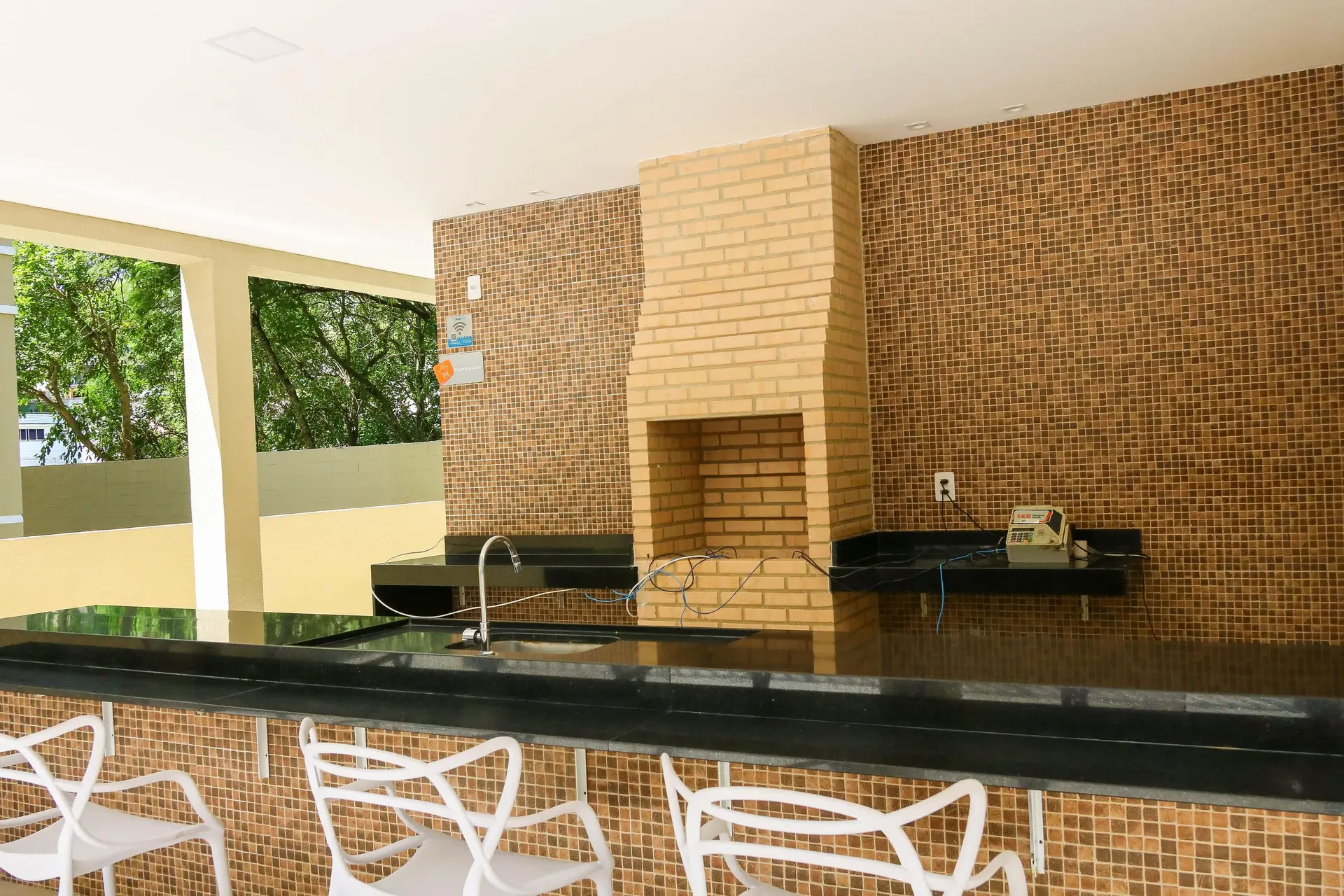 Mountain view in a 2-bedroom apartment, 43 m² — photo 37