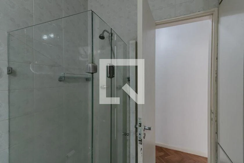 Rental apartment with 3 bedrooms, 160 m² and balcony — photo 31