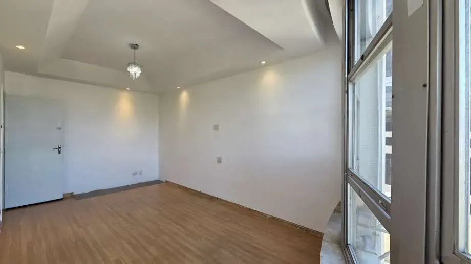 190 m² apartment with 4 bedrooms and 4 bathrooms — photo 29