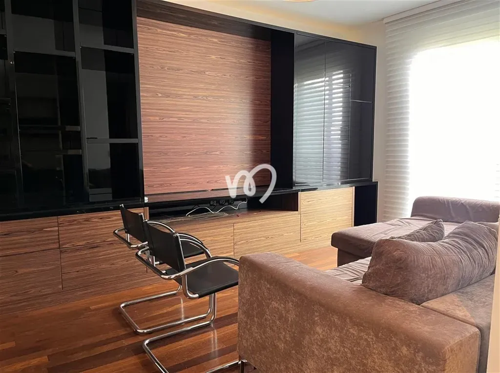 Furnished 4-bedroom apartment with home office — photo 6