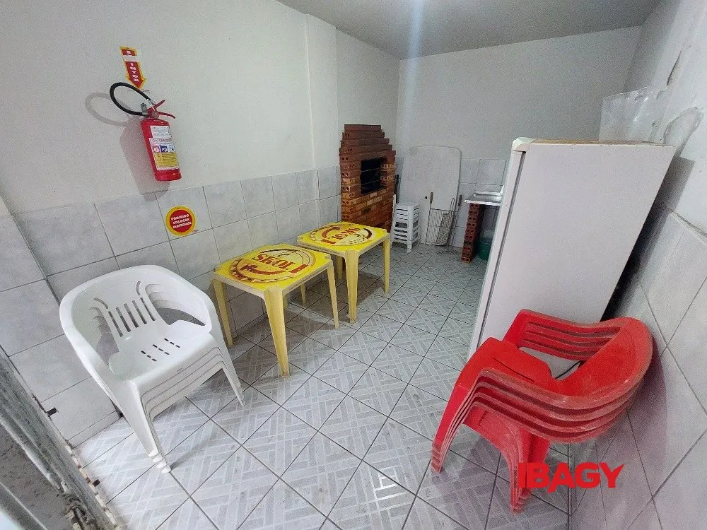 Apartamento amueblado con cocina a gas y 2 dormitorios — photo 10