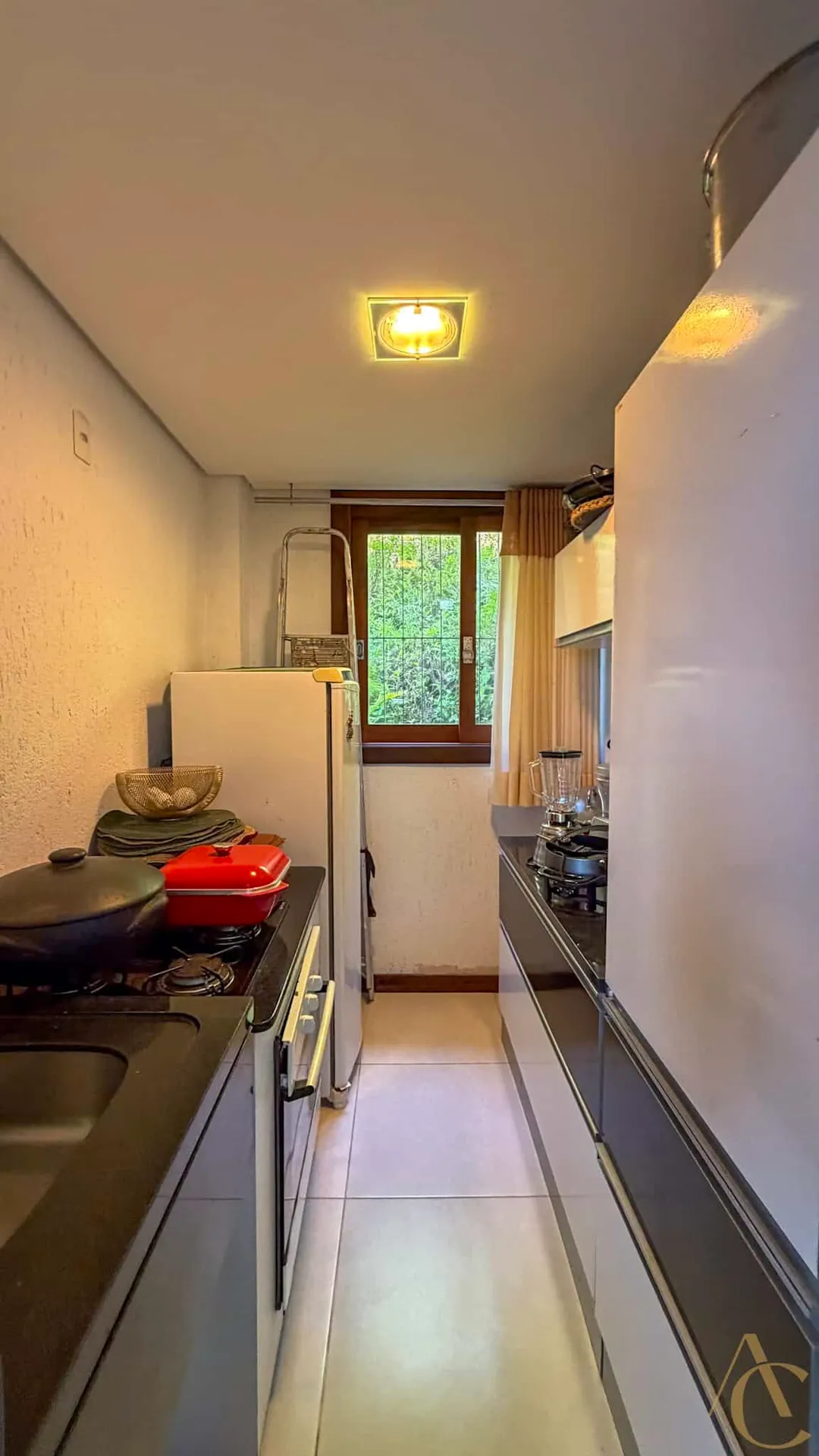 Furnished house, 689 m², with a grill on the balcony — photo 59