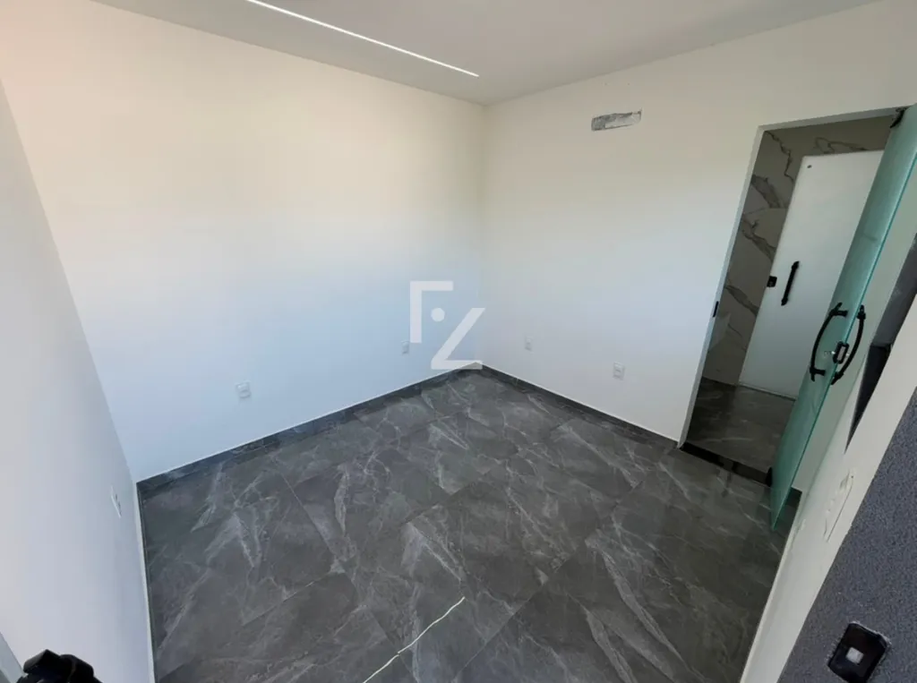 House with 4 bedrooms and 3 bathrooms, 3 parking spots — photo 26