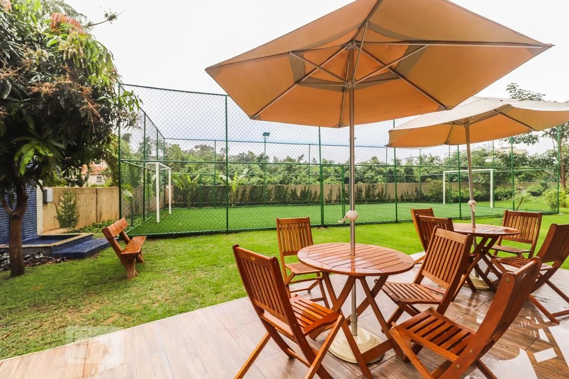 Furnished 1-bedroom apartment with a glassed balcony — photo 66