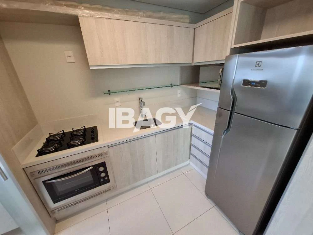 Furnished studio with laundry area and 60 m² — photo 2