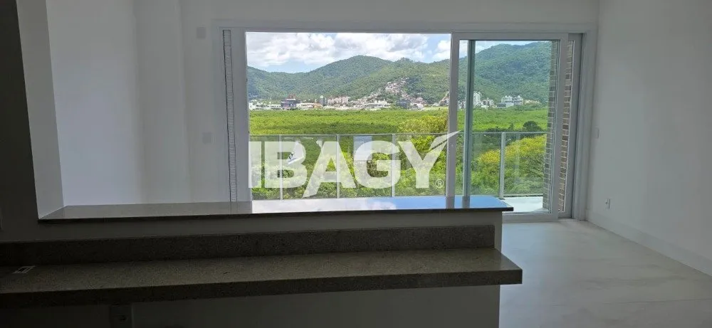 Furnished 133 m² apartment with 3 en-suite bedrooms — photo 4