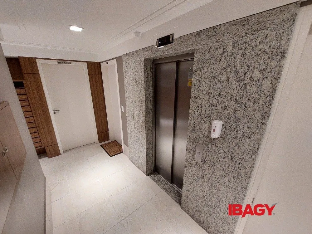 90 m² apartment with 2 bedrooms and 1 parking space — photo 35