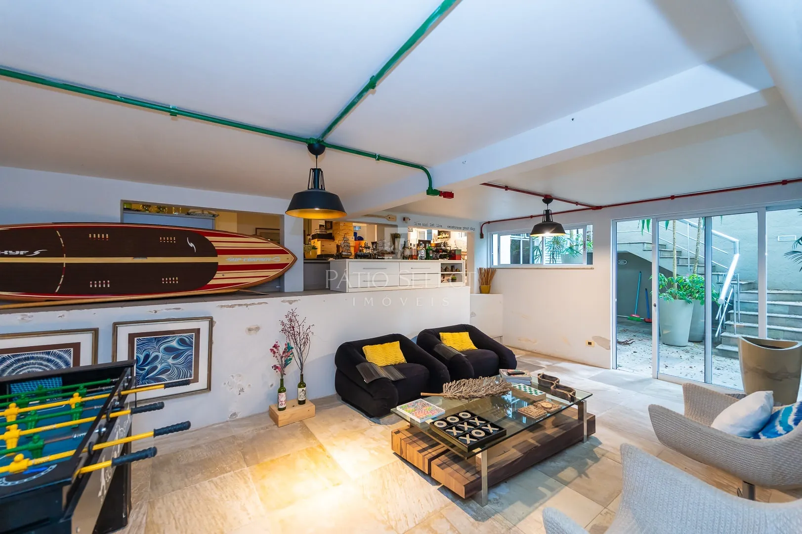 Floor-to-ceiling windows in a 6-bedroom house, 763 m² — photo 52