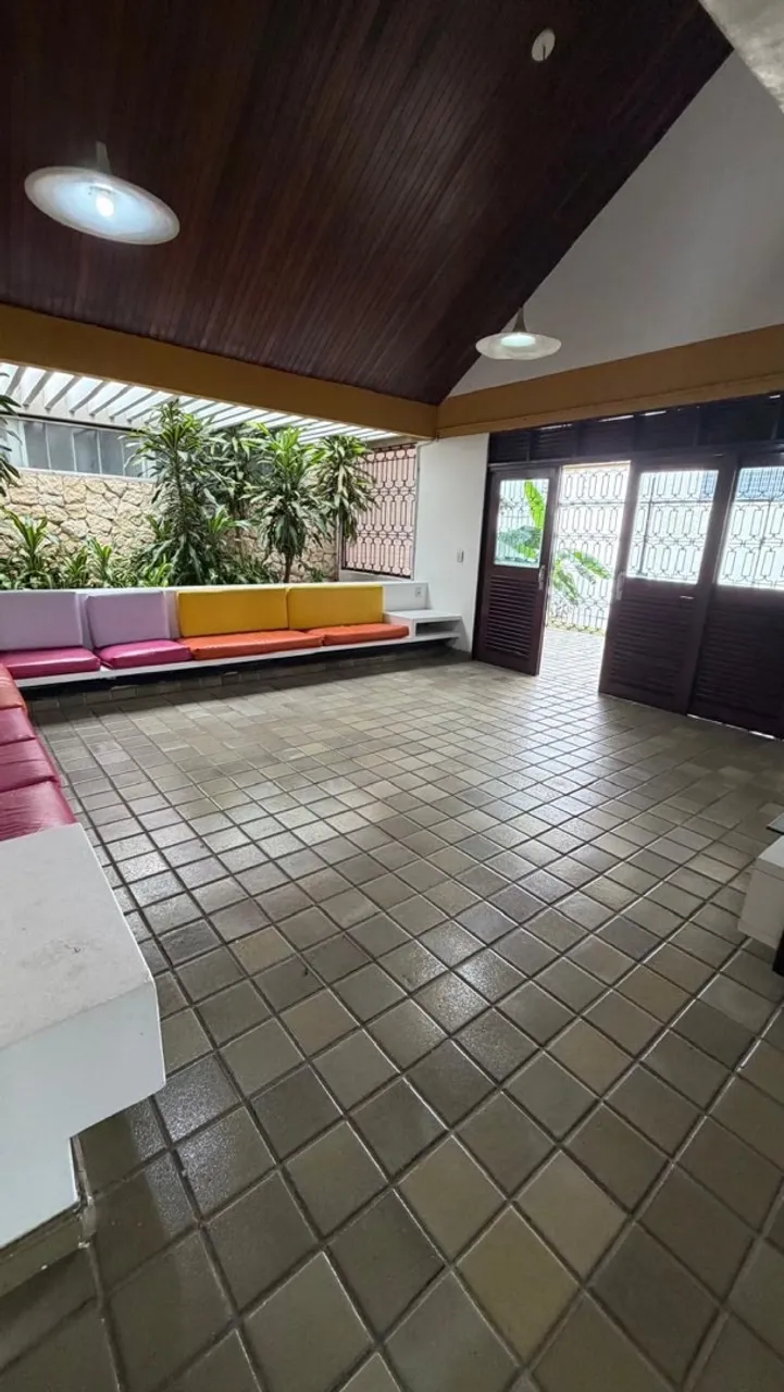 5-bedroom house, 400 m² — photo 12