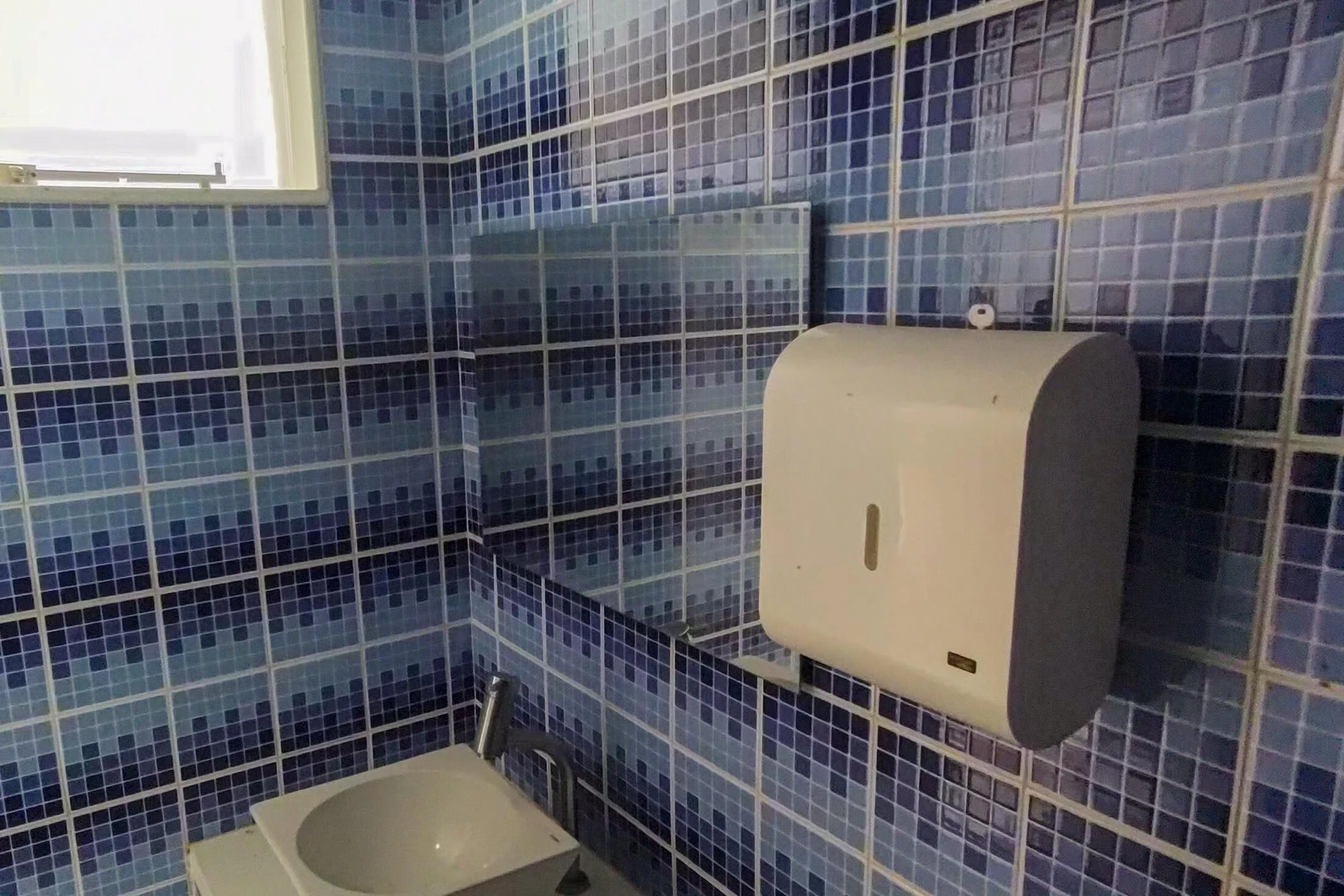 Casa mobiliada em condomínio com 6 suítes e 8 banheiros — photo 7