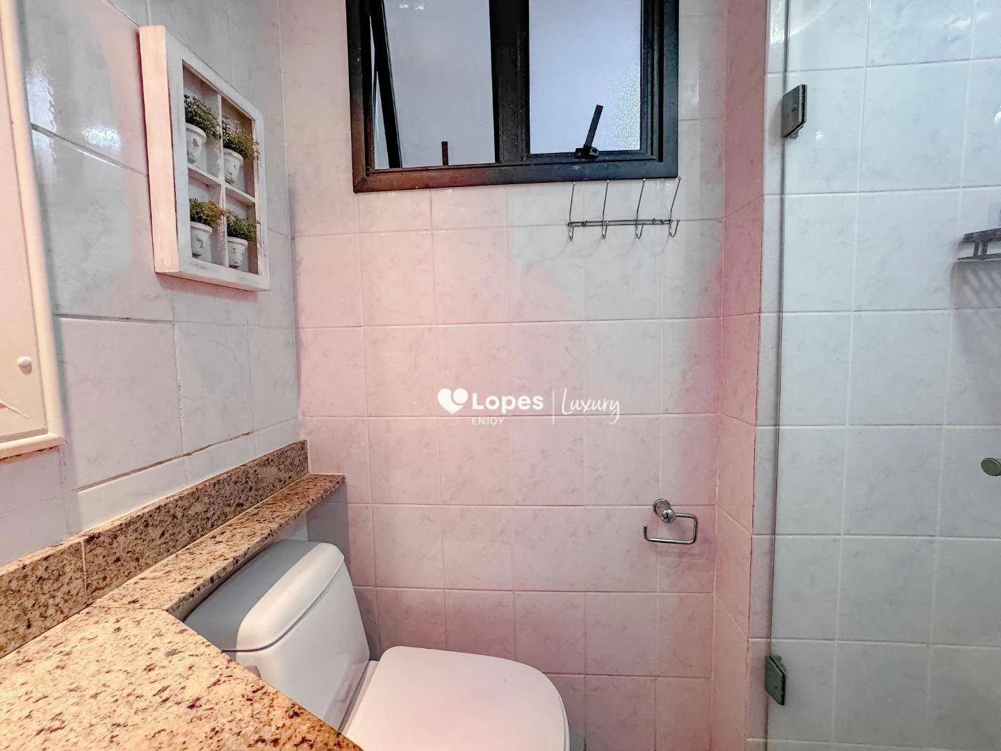 100 m² apartment with 3 bedrooms and a balcony — photo 60