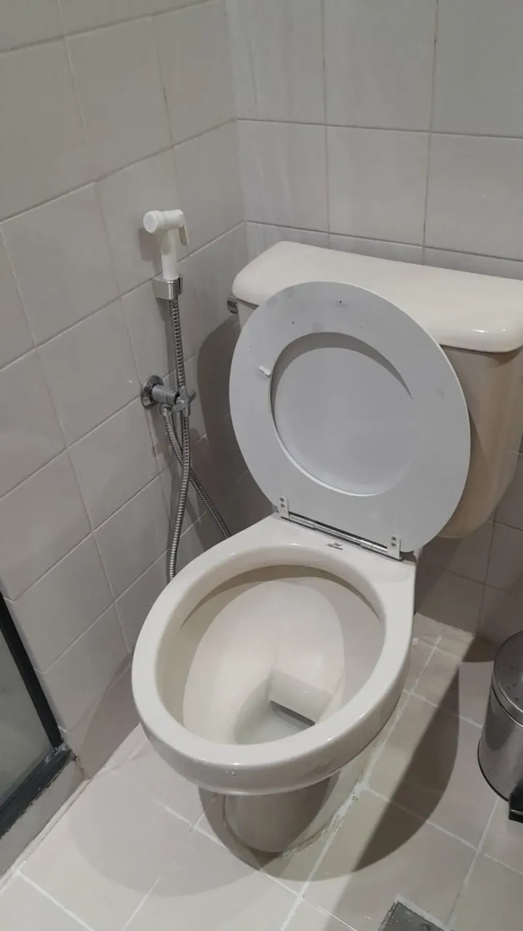 Квартира на 11-м этаже с грилем на балконе — photo 40