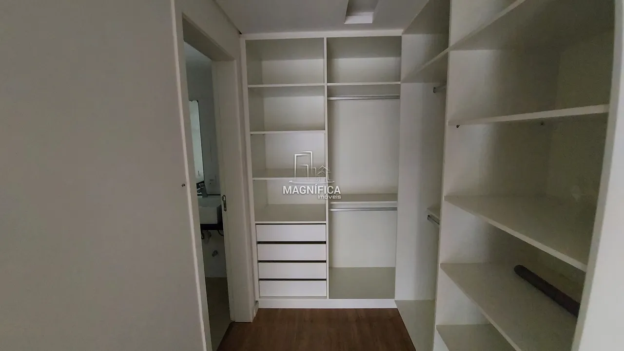 Unfurnished house with 5 bedrooms and 6 bathrooms — photo 18