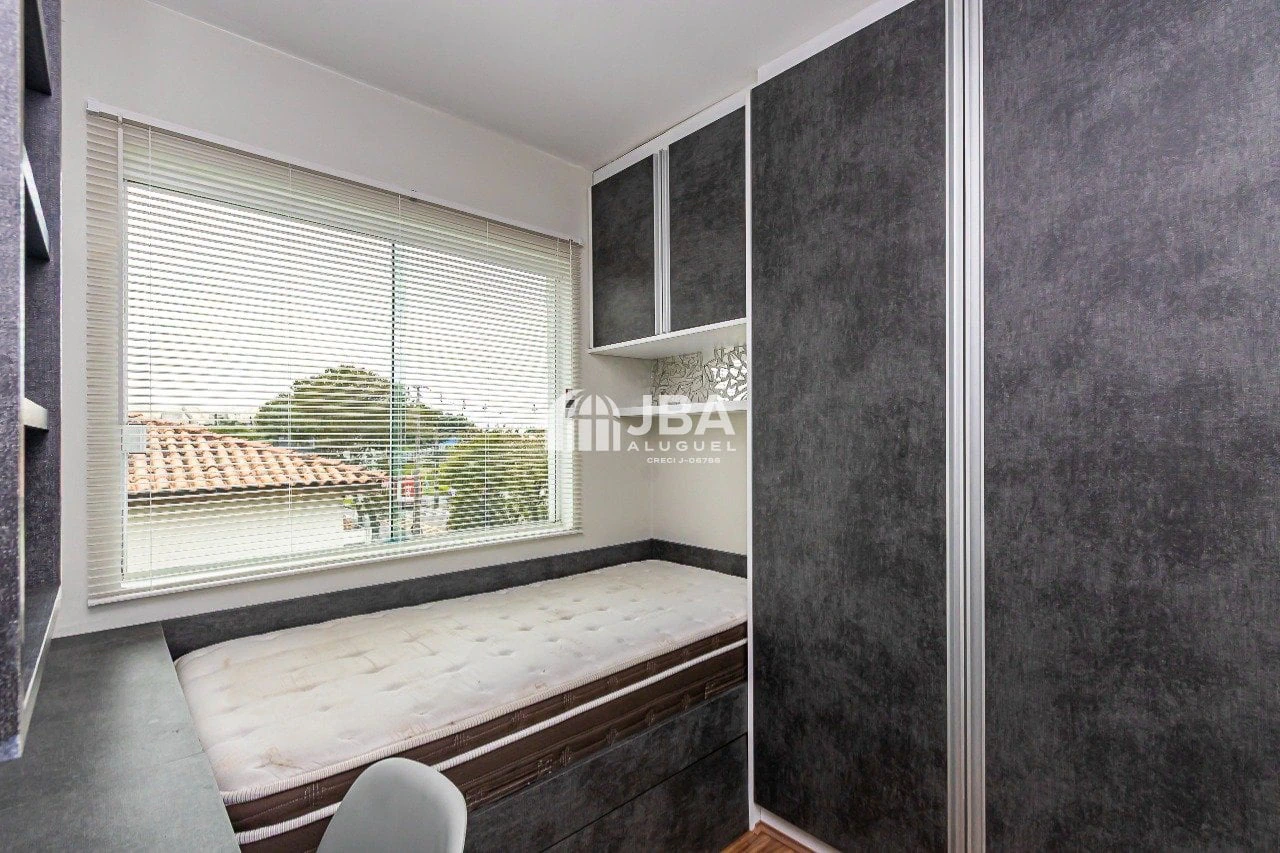 60 m² apartment with a home office and a washing machine — photo 12