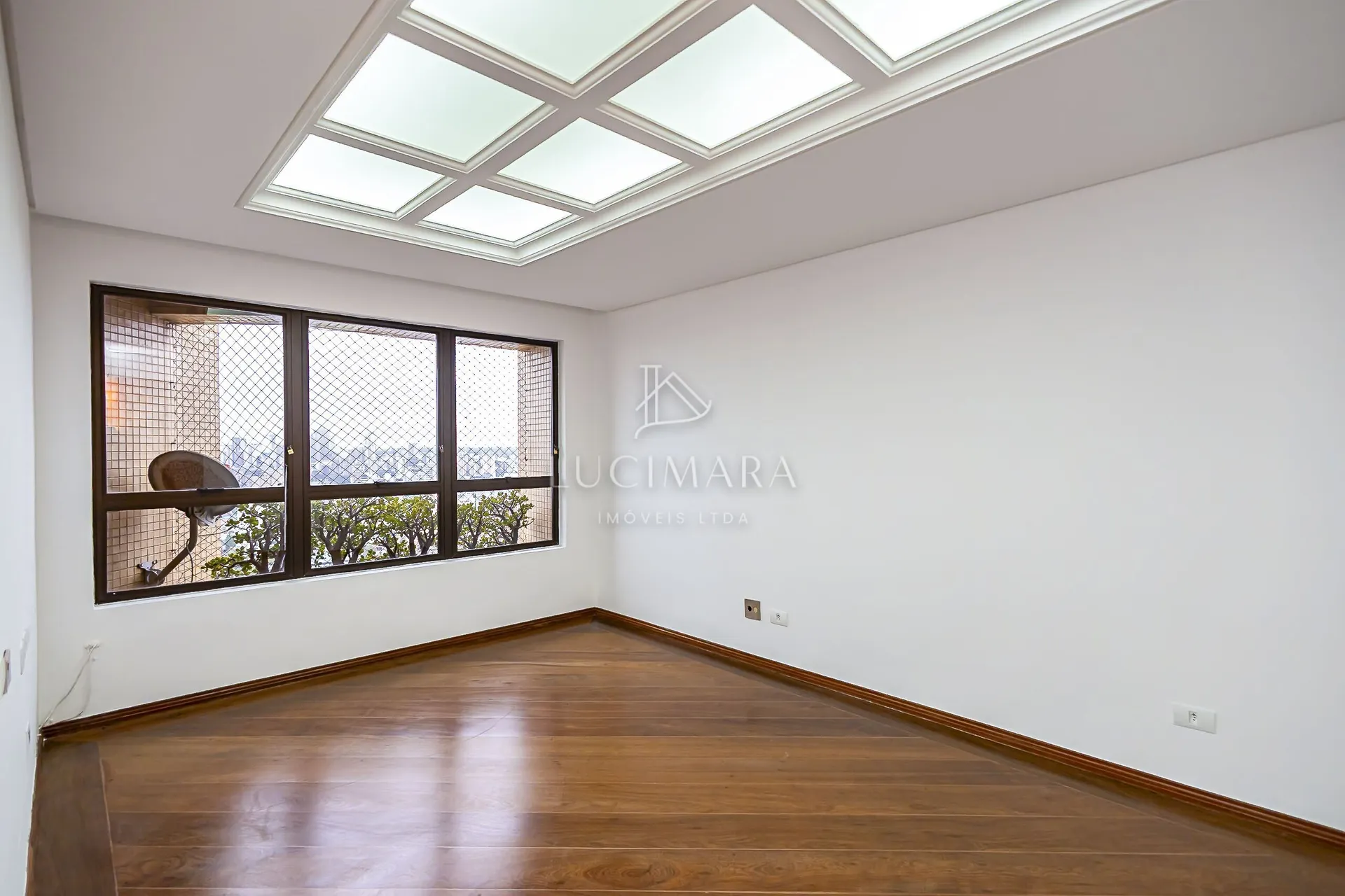 Незамеблированная квартира с 4 спальнями 427 м² — photo 23