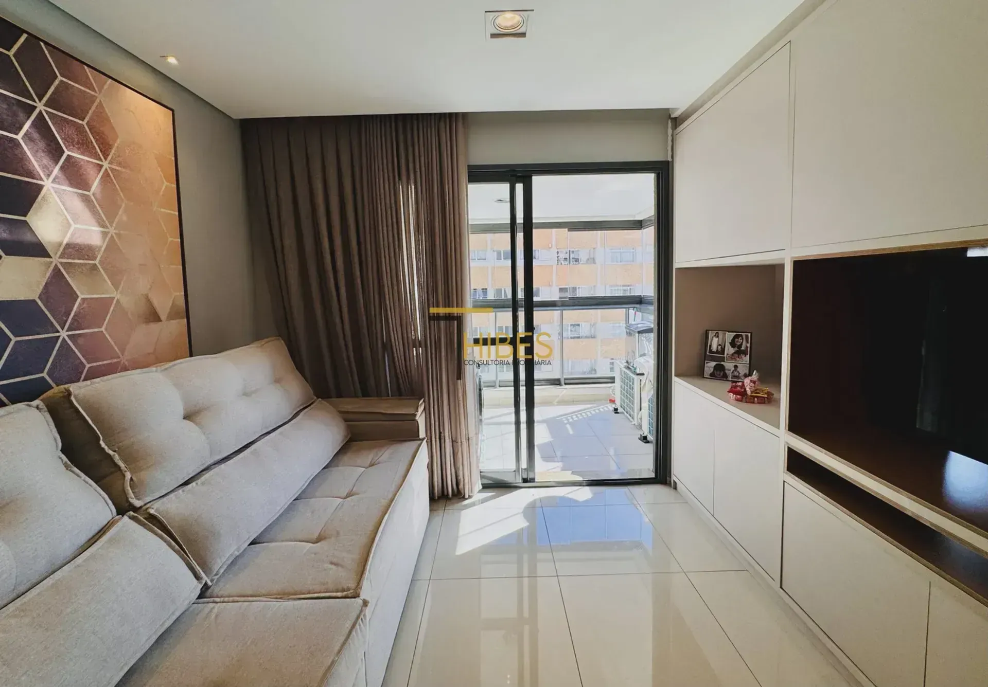 Apartamento de 1 dormitório com cozinha integrada e varanda — photo 8