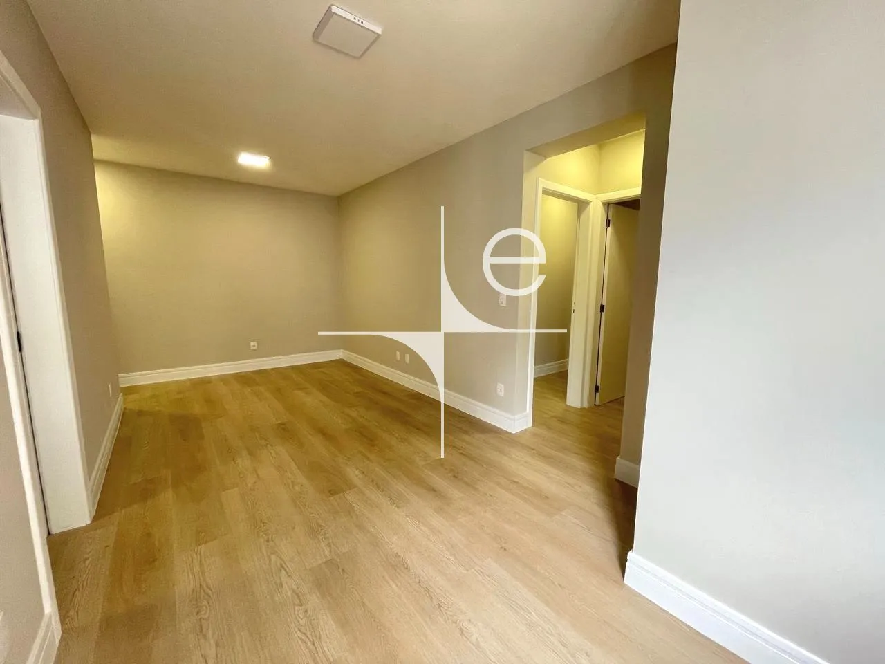 2-bedroom apartment with a home office — photo 9