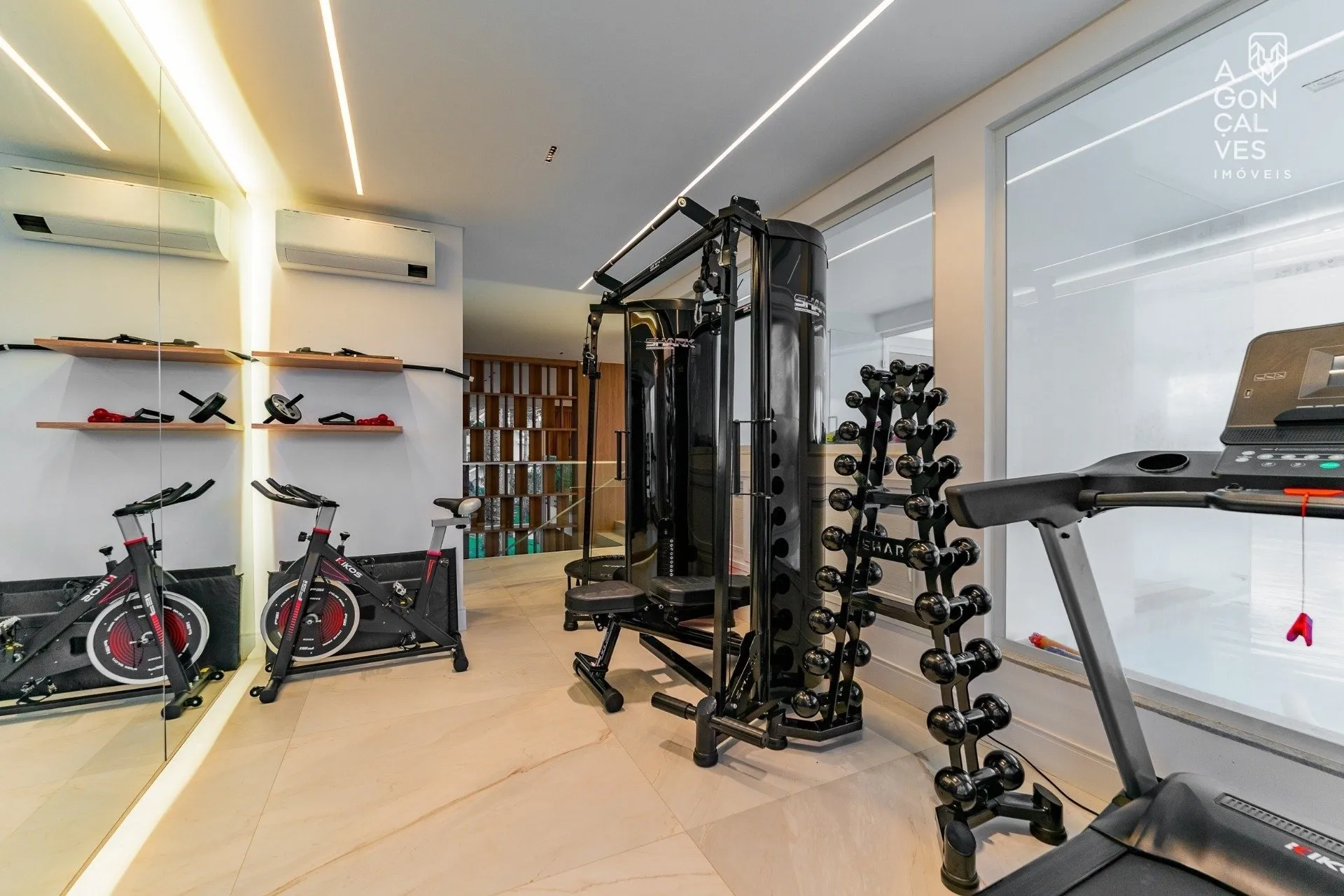 Casa em condomínio mobiliada com 4 suítes e 5 vagas — photo 35