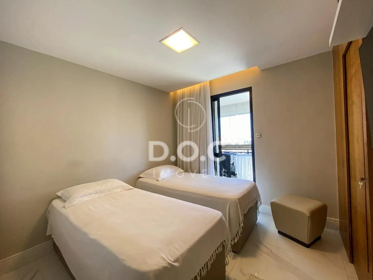 143 m² apartment with open-plan gas kitchen and 3 suites — photo 28