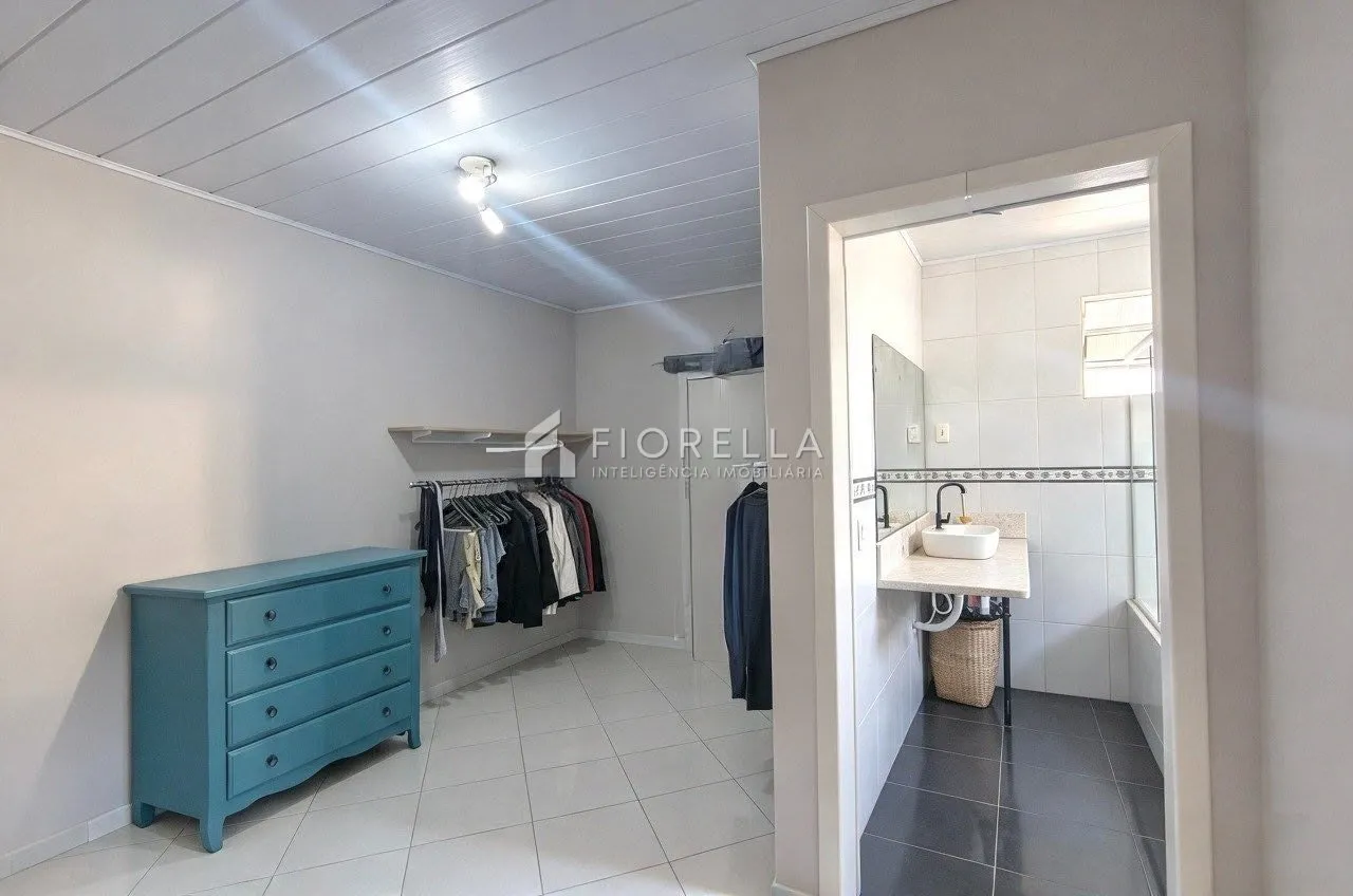 3-bedroom house with a grill on the balcony in Florianópolis — photo 14