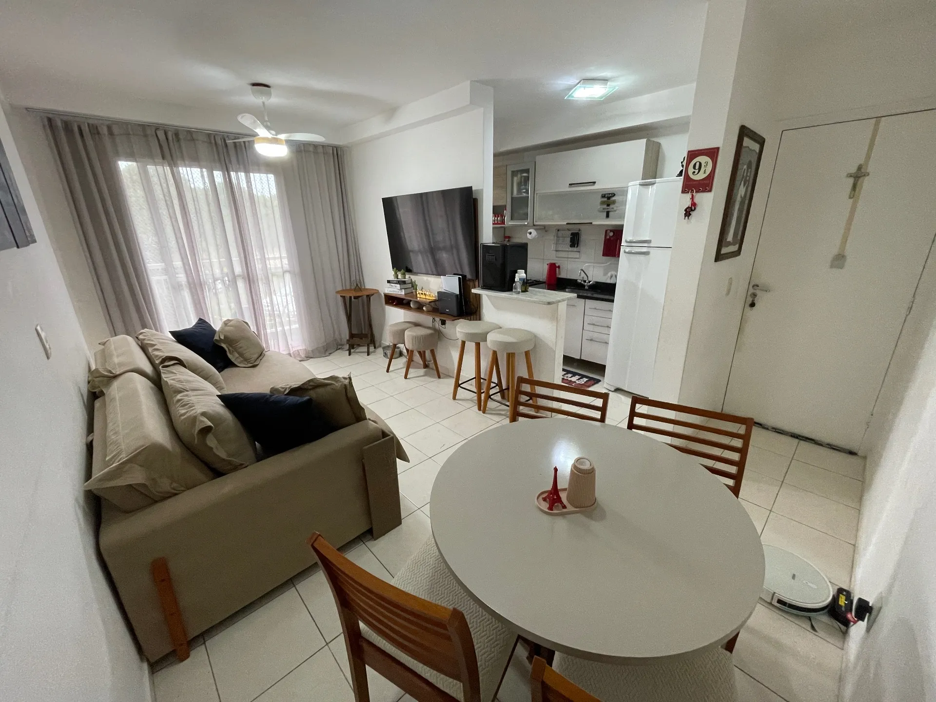 Furnished 52 m² apartment with 2 bedrooms and 1 parking spot — photo 8
