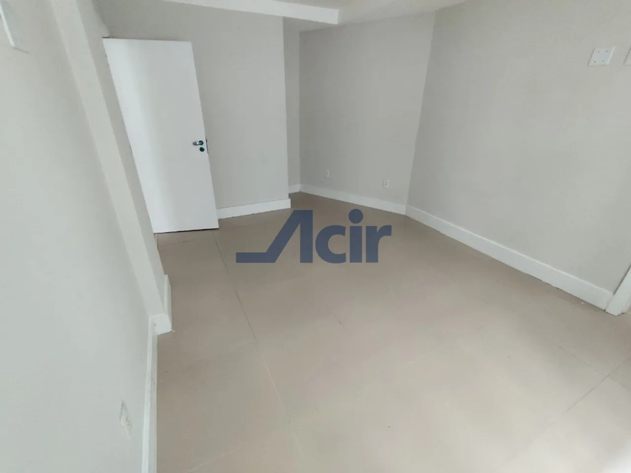 Apartamento de 2 quartos em condomínio com academia — photo 7
