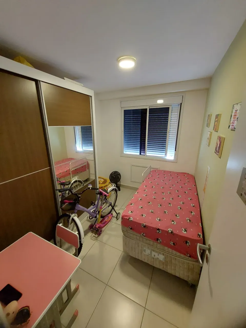 Furnished apartment with 2 bedrooms and an open-plan kitchen — photo 7