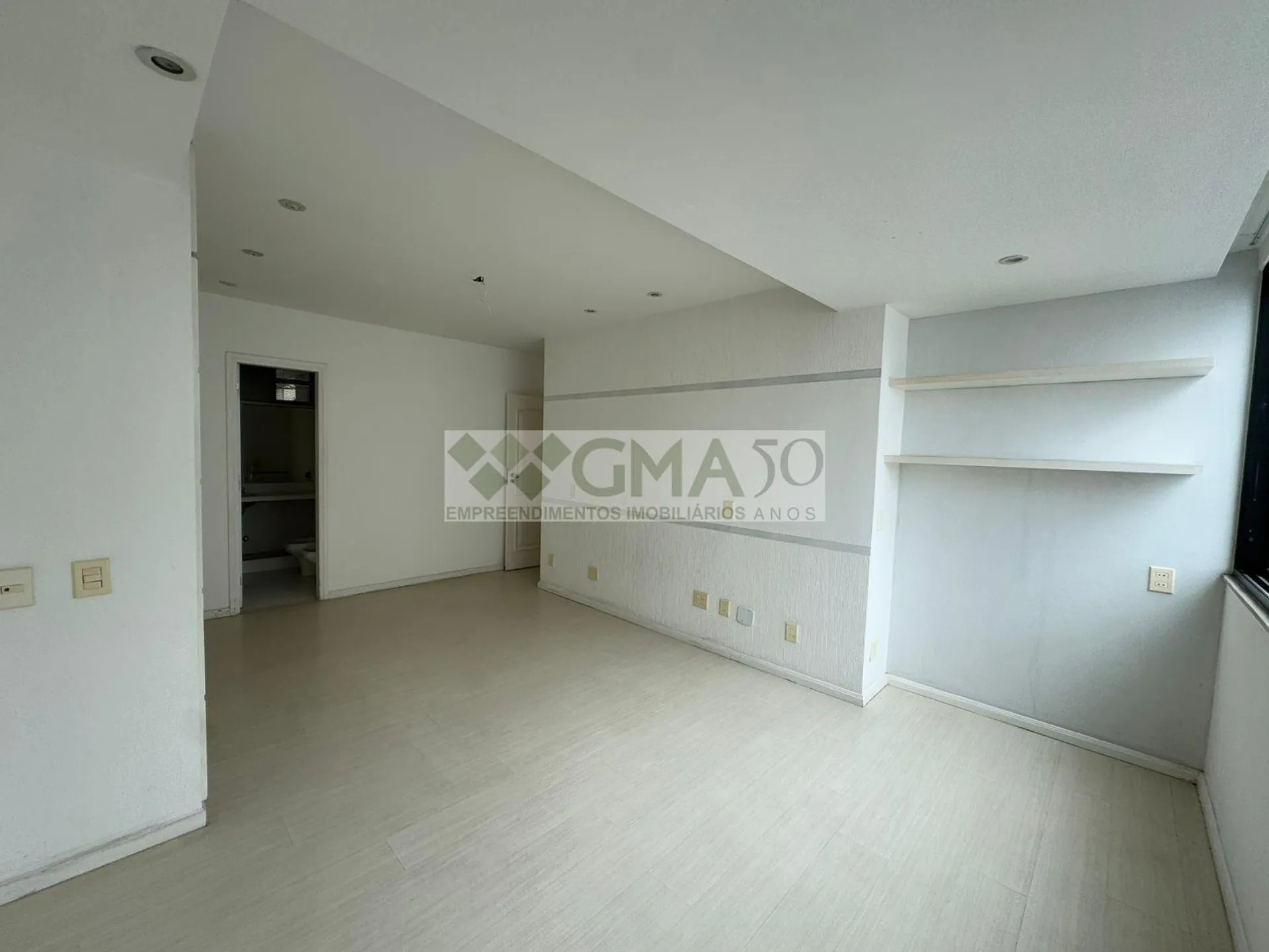 Apartamento com 4 quartos e 4 banheiros, com varanda — photo 22