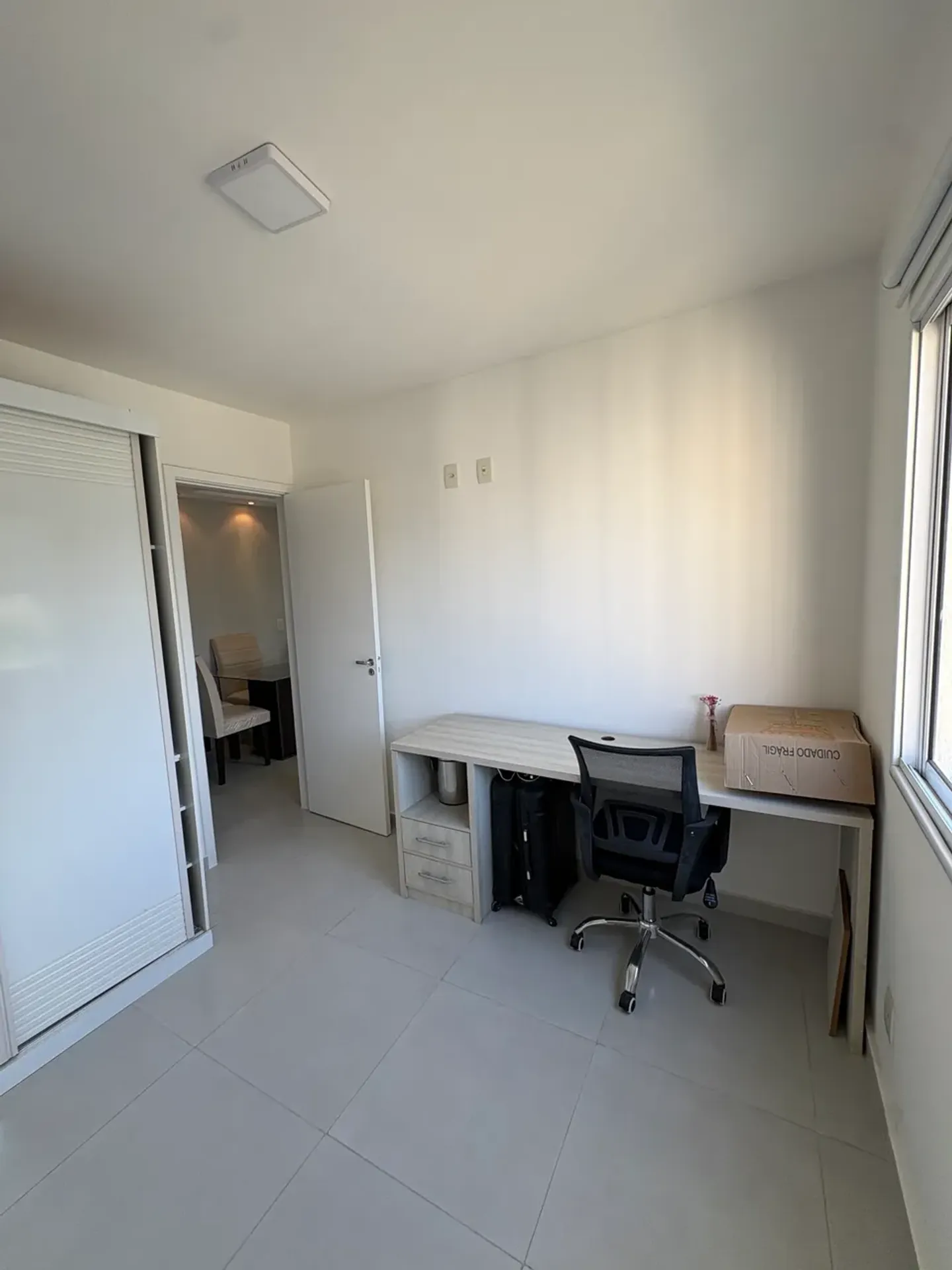 Apartment on the 12th floor with a mountain view — photo 11