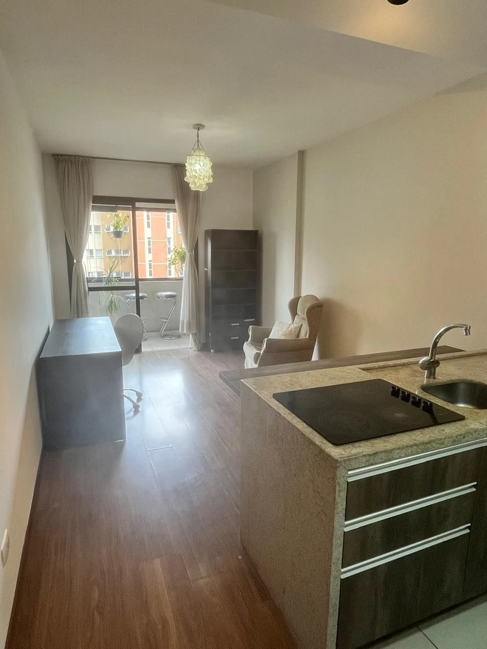 Furnished apartment, 48 m², with a glass-enclosed balcony — photo 6