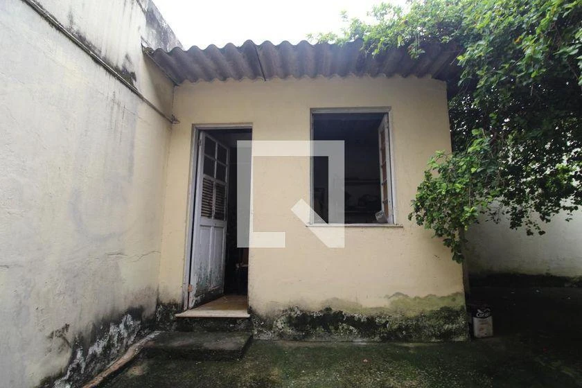 Unfurnished house with 3 bedrooms and private garden — photo 41