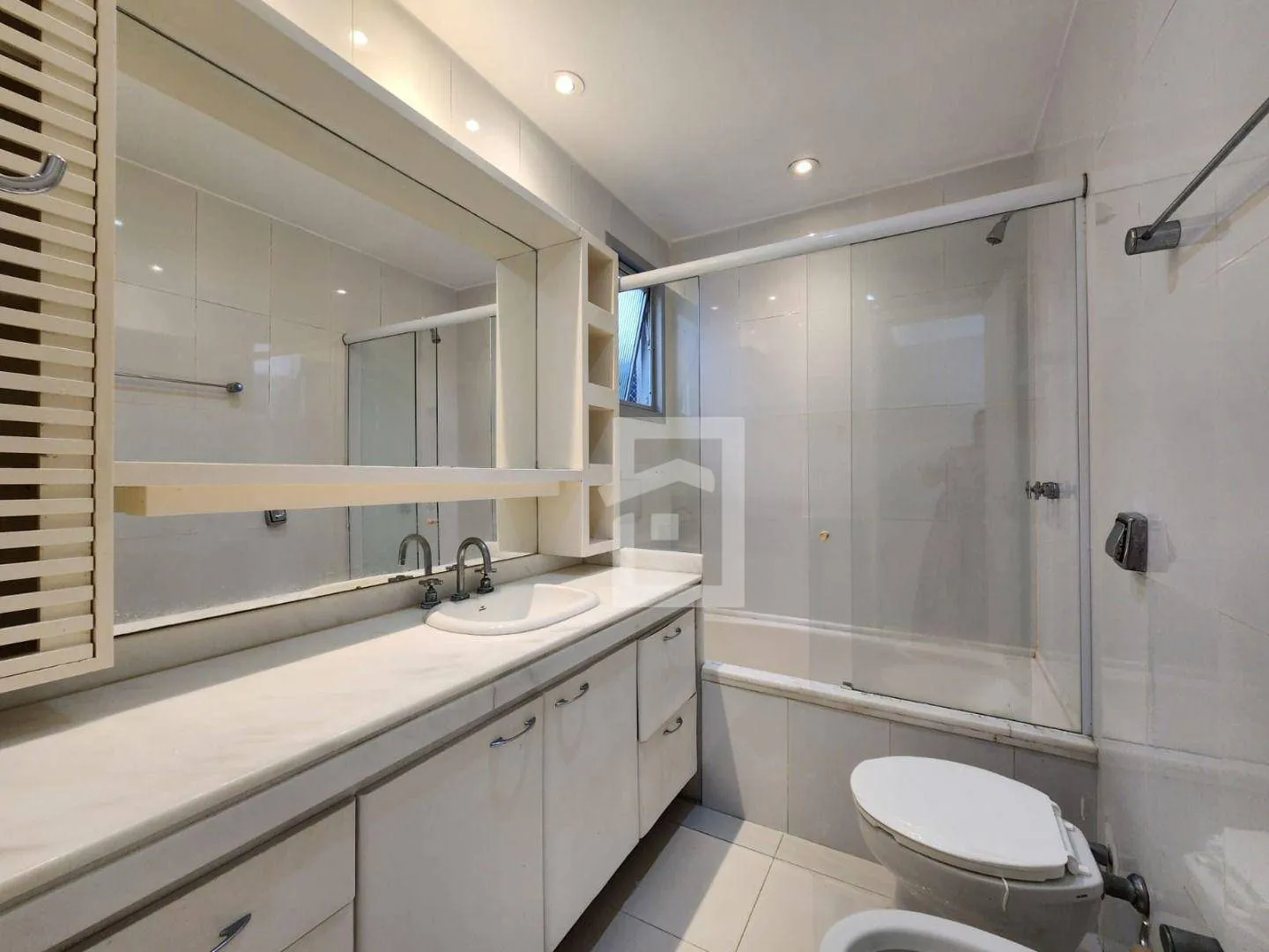 Duplex penthouse with 5 bedrooms and 5 bathrooms — photo 28