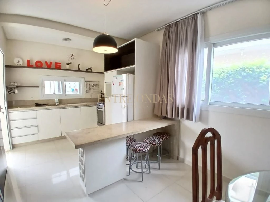 Private pool in a 3-bedroom house, 129 m² — photo 2